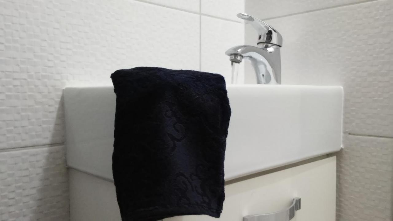 Pansion Zeyno Hotell Sarajevo Rom bilde